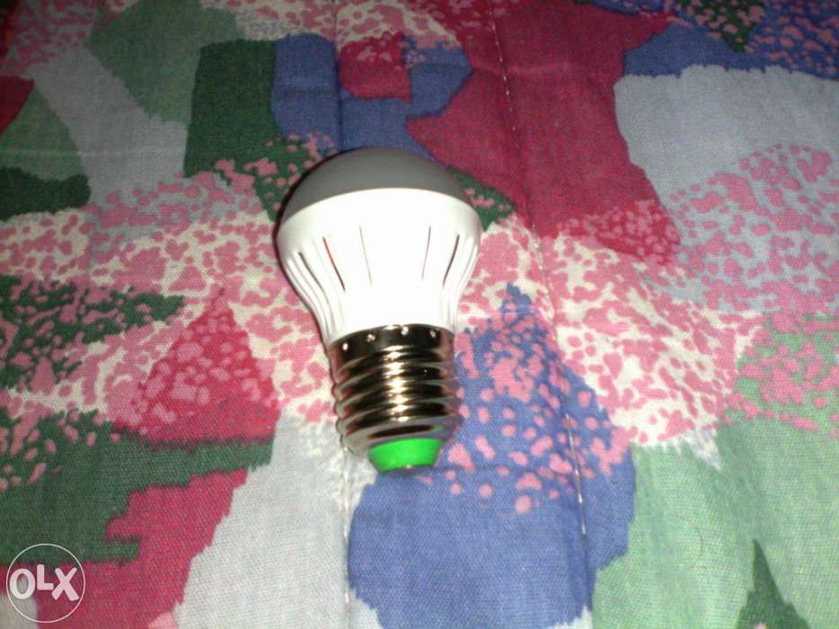 Becuri economice reci pe led smd