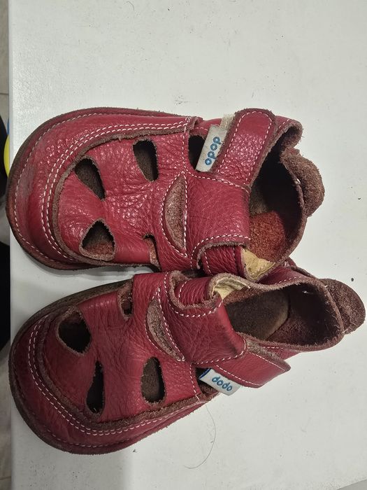 Vând sandale copii din piele 2 perechi