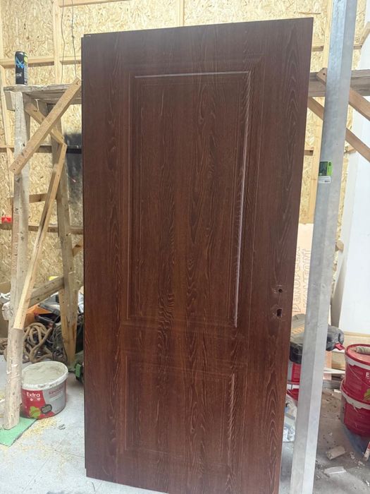 Продам двери б/у