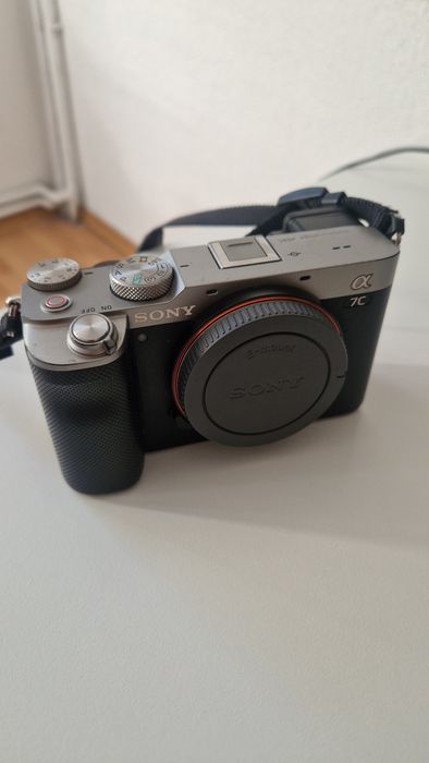 Sony a7c cu Obiectiv 28-60mm FE 4-5.6