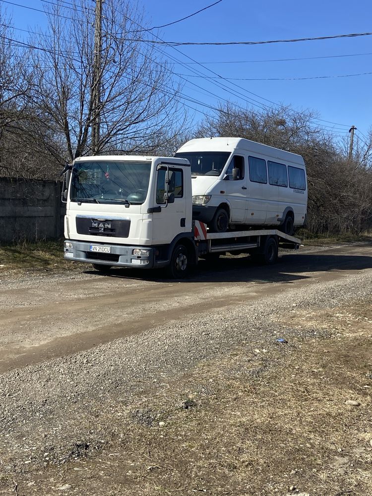 Tractari auto. Deblocari auto