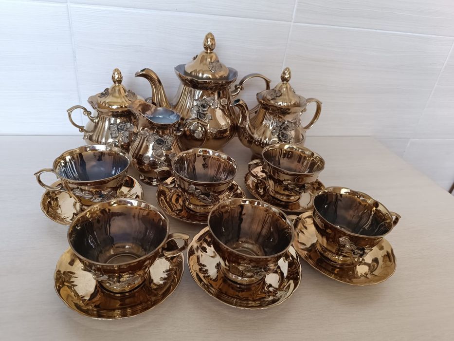 Чайный сервиз на 6 персон