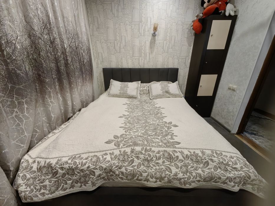 Кровать двухспальная