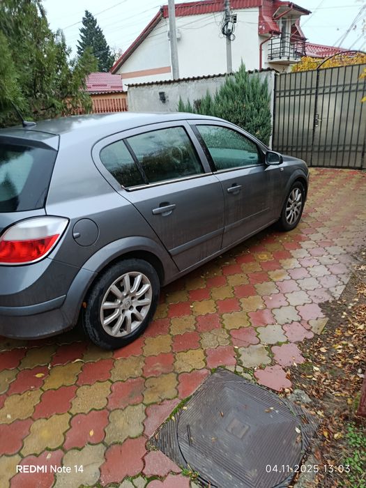 Opel Astra H 18 benzină