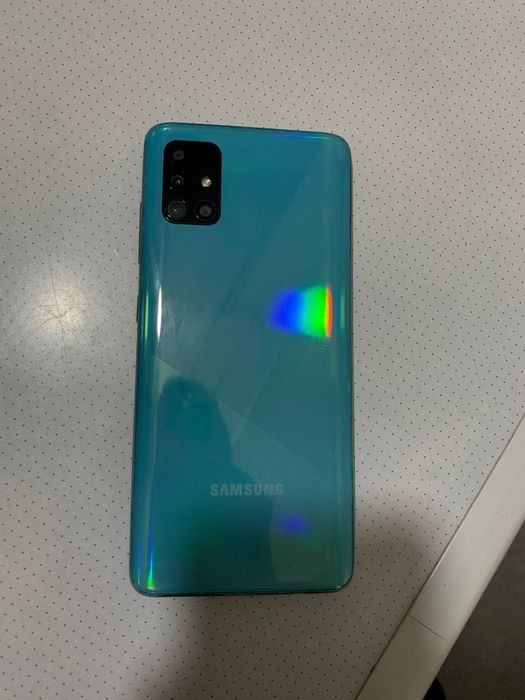 Samsung Galaxy sotiladi holati ideal rangiyam otta gozal
