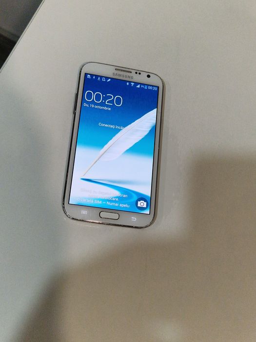 Telefon Samsung cu touchscreen fara încărcător