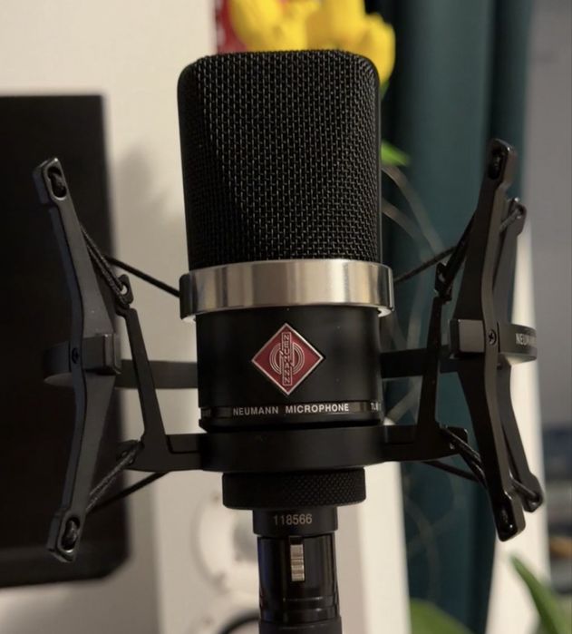 Neumann Tlm 102 bk set microfon studio cu garantie(2300 lei fara shock