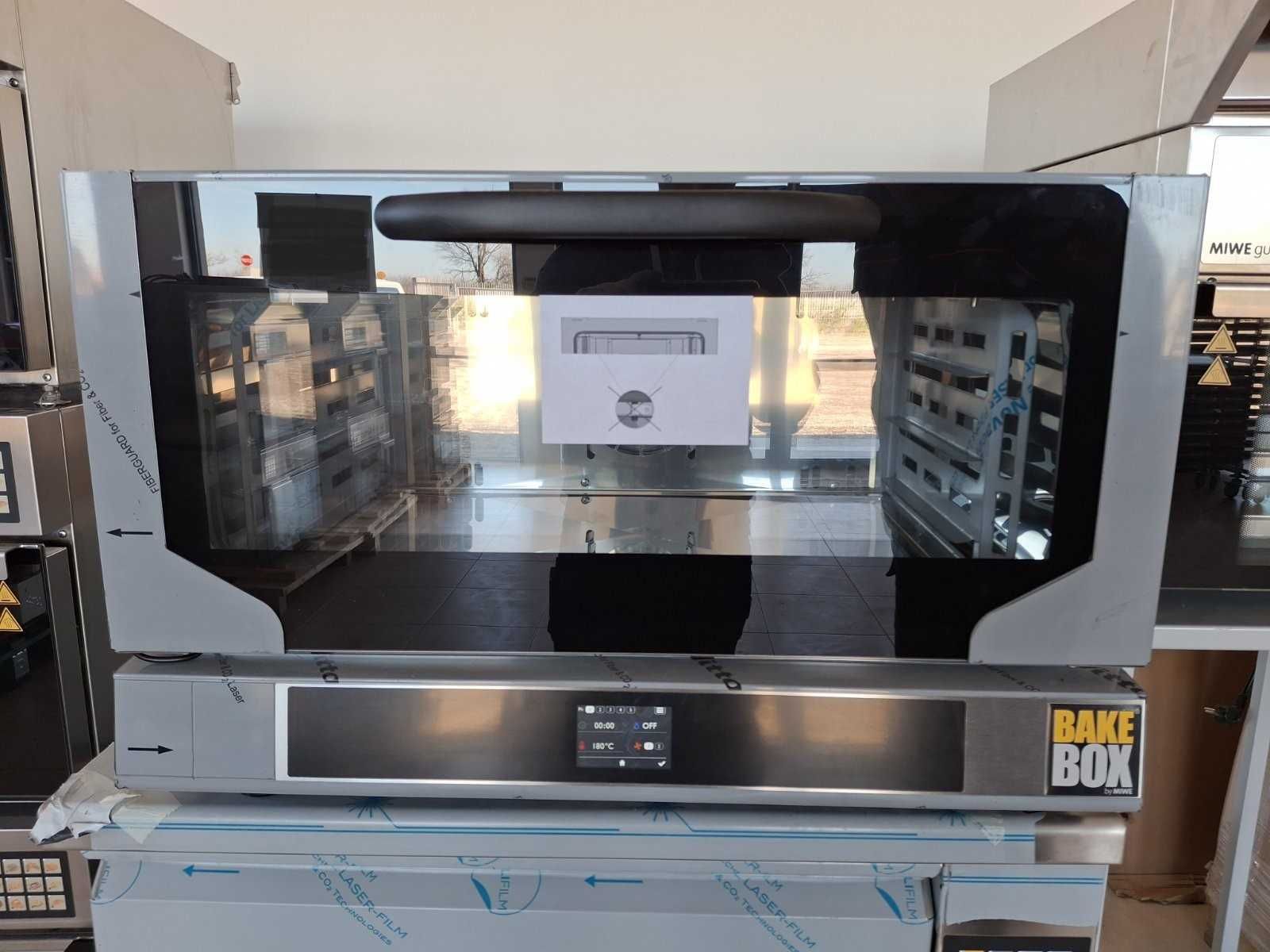 Чисто нов конвектомат MIWE Bakebox, 2024г