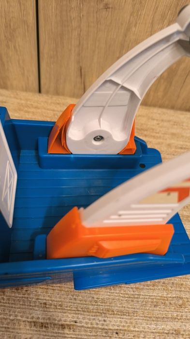 Barca de explorare Dickie cu submarin