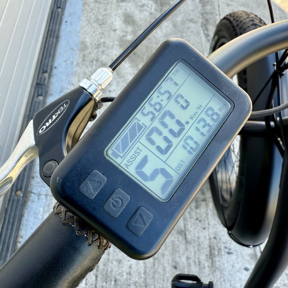 Vand bicicleta electrica Fat Bike design unic tip cruiser cu 2 baterii