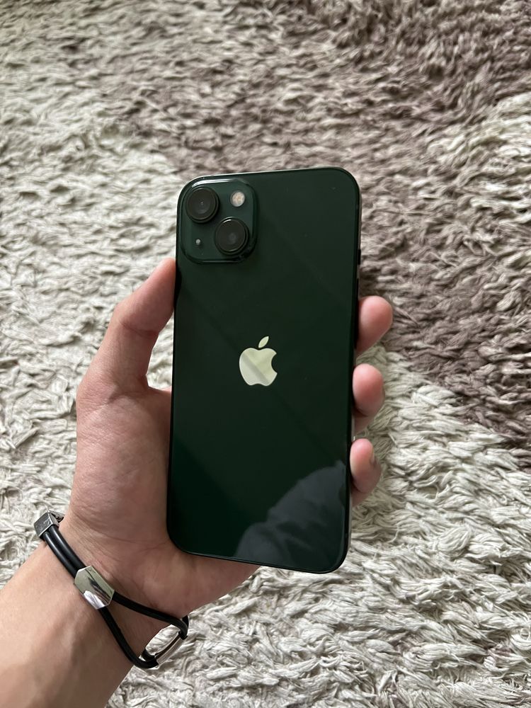 продам iPhone 13 без коробки в идеале