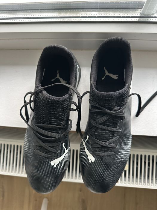 Vand adidasi puma fotbal in sala marimea 40