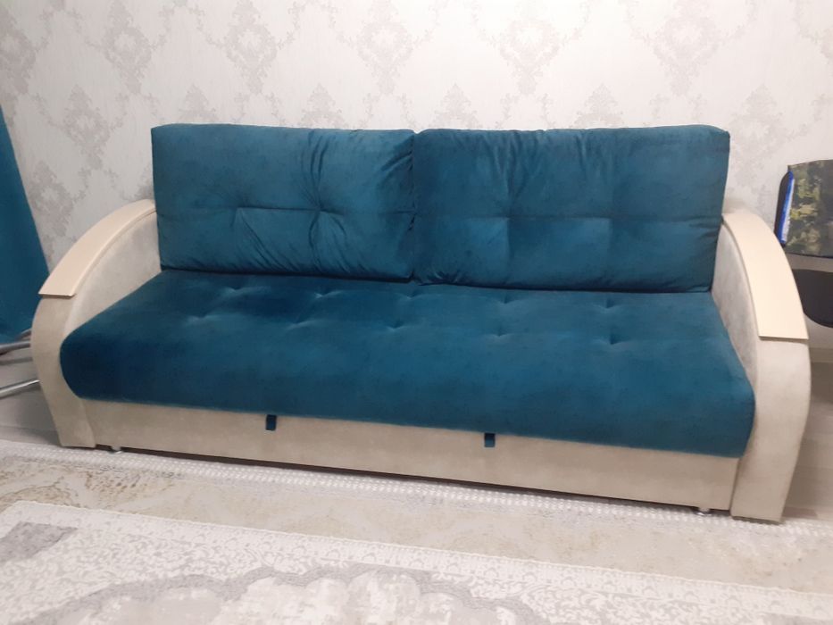 Диван в отличном состоянии КСК