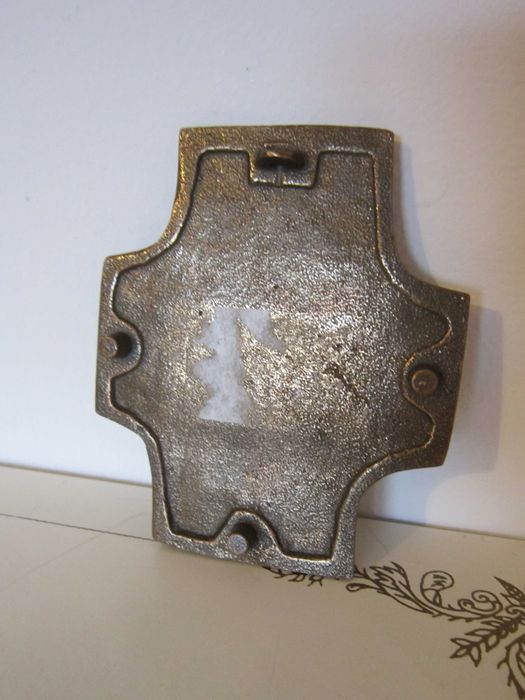 Craciun cadou rar Cruce bronz masiv "In mainile Lui" Germania 1970