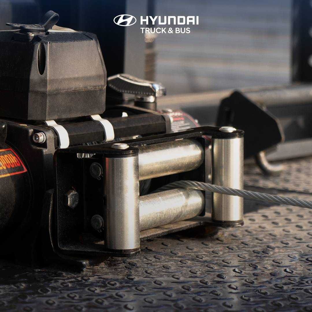 Эвакуатор с ломаной платформой HYUNDAI EX8 3,5 т