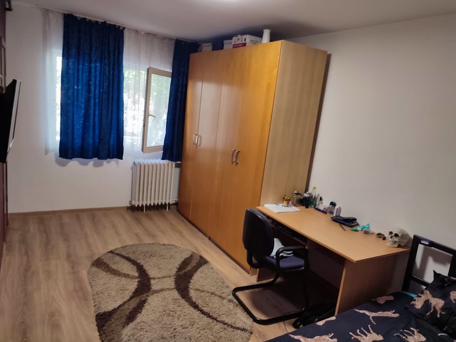 Se închiriază garsoniera cu bucătărie separată în marasti