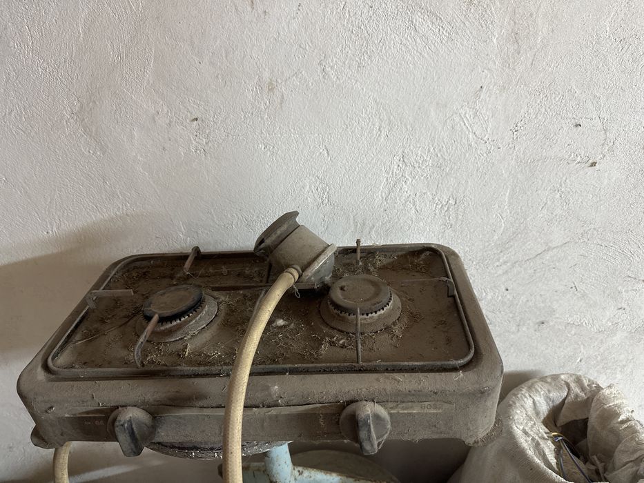 Газ плита двухкамфорный с баллоном полный