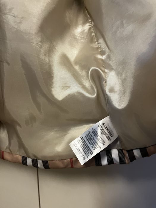 Burberry London яке Женско 8-9 години