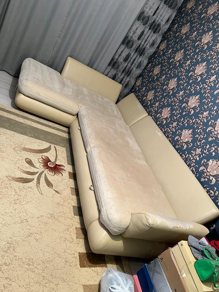 Продам диван в хорошем состоянии