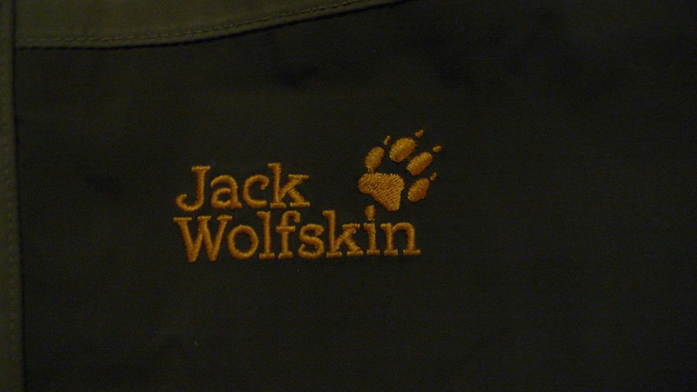 Яке: JackWolfskin+Texapore: S. Дънково: Calvin Klein Jeans. Оригинали!