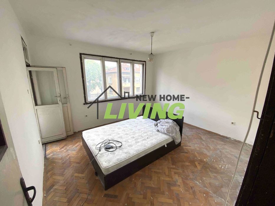 Продава се Четиристаен апартамент в Пловдив, Център - 120 кв.м за 2317 €/кв.м - Снимка #5