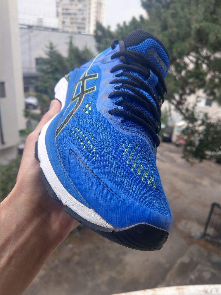 Asics Gel GT2000-7. 42нм. 26,5см.