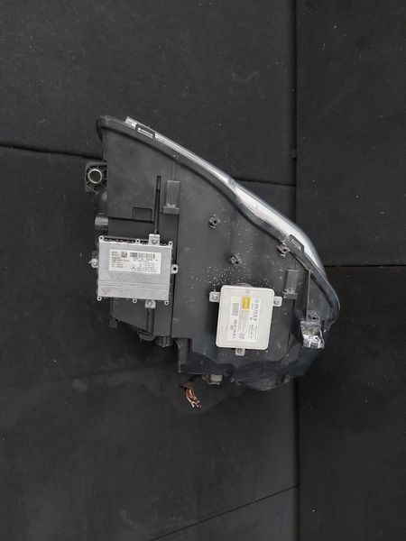 Ляв фар Mercedes GLK 2011г. Xenon