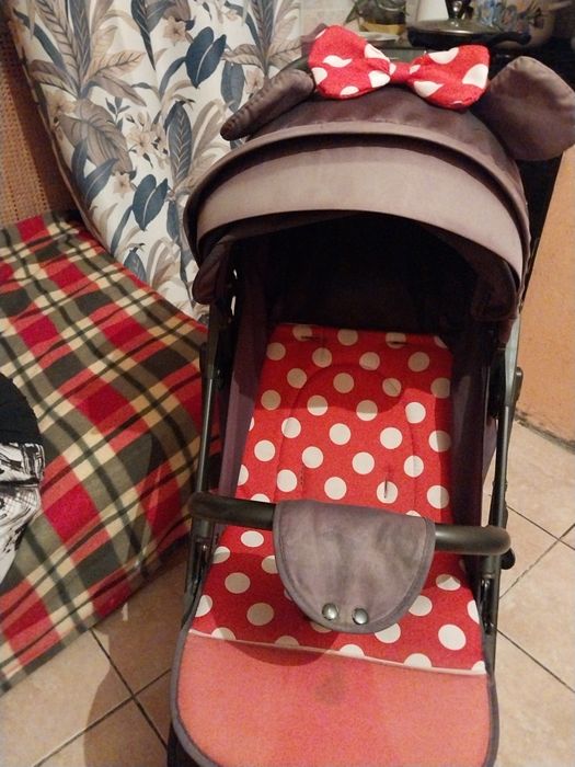 Коляска прогулочная