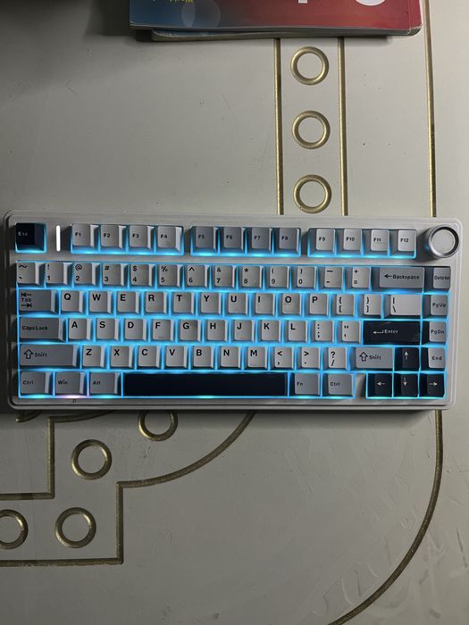 Aula f 75 всё работает коробка есть 2 месяца изпользовал