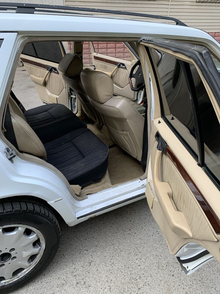 Mercedes-benz E200