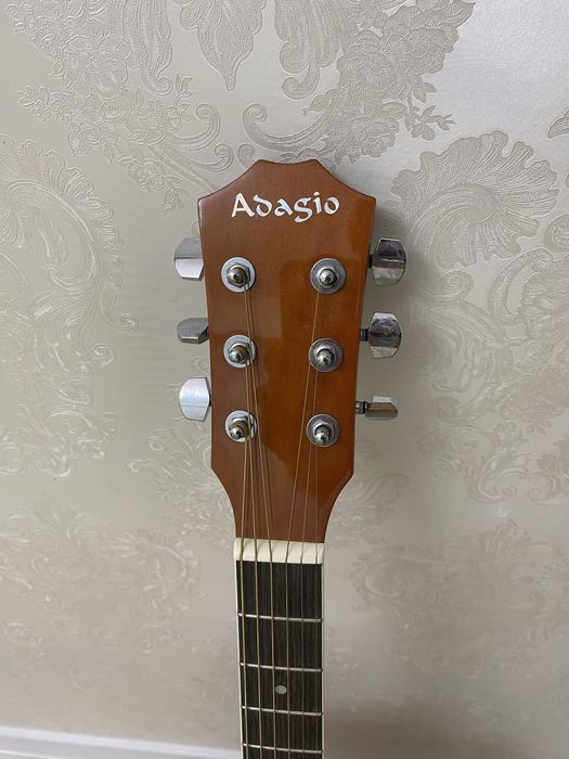 Гитара Срочно сатылады (Продается)