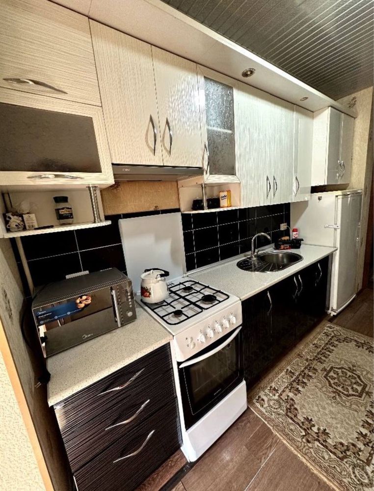 Сдаётся 2х комнатная квартира на 2 этаже Мелодия конечка 250 $
