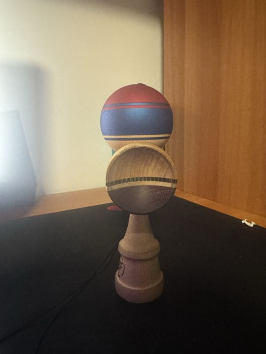 Kendama Su Lab Grip Friction Clear x Cereal Ascent 2 – stare excelentă