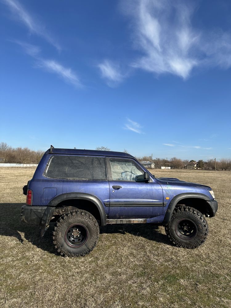 Nissan Patrol y61