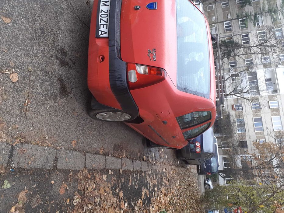 Vând Dacia Logan benzină+GPL 800 euro cu fiscal pe loc