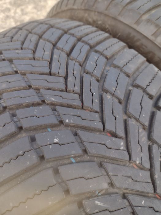 Всесезонни 2бр.215/50/17 Bridgestone WCA005 dot2224