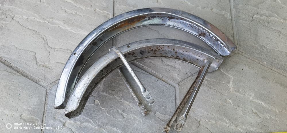 Aripi și arcuri moped