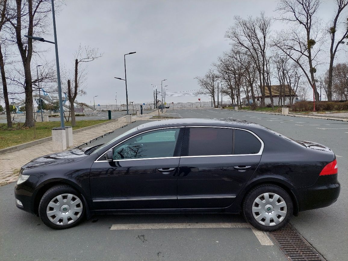 Skoda Superb II, 2011, 2000 cm3, 150 CP, al doilea proprietar