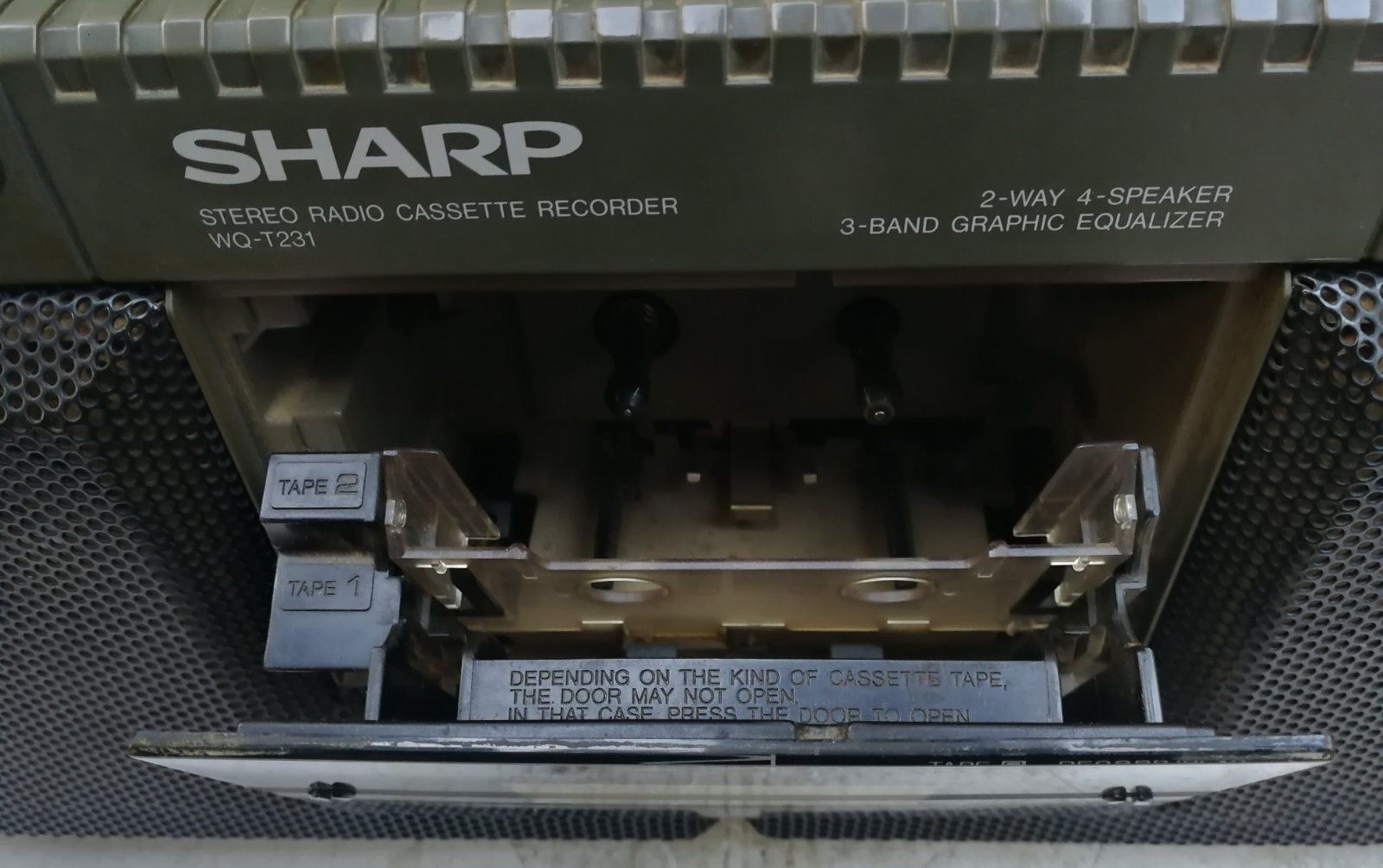 Радиокасетофон Sharp WQ-T231Z