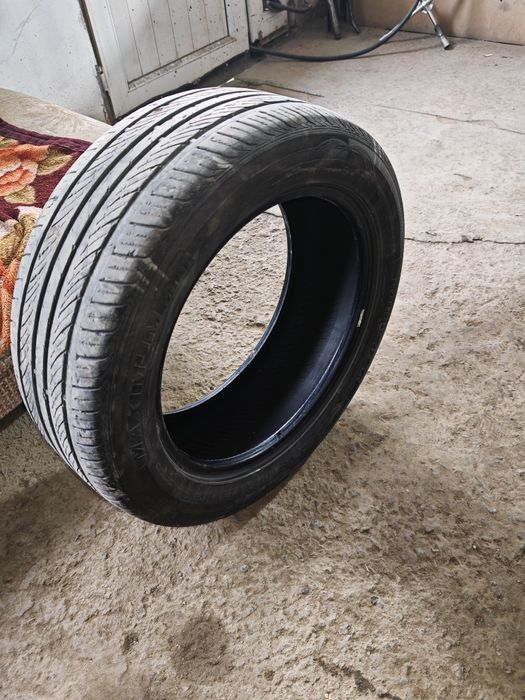 Продам шины зимние 215/55/17