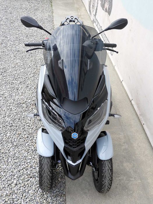 Scuter Piaggio MP3 310 Sport E5+ 2025 | Rate | Leasing