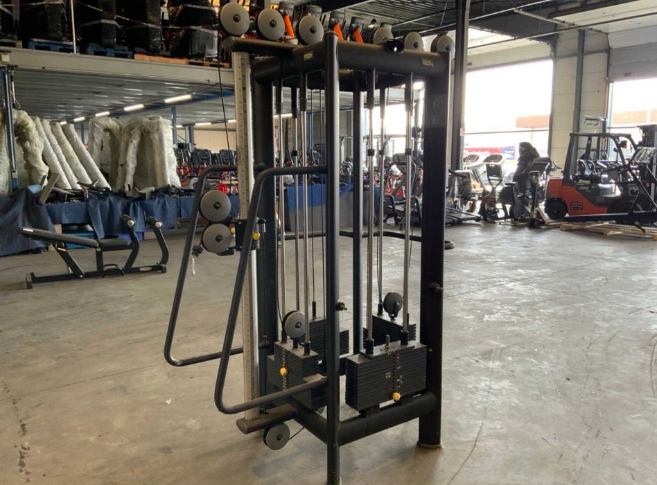Turn technogym selection 4 poaturi mosel nou