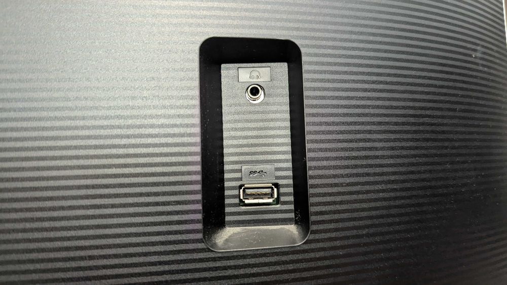 34" SAMSUNG 21:9 извит широкоформатен монитор модел C34H890WJU