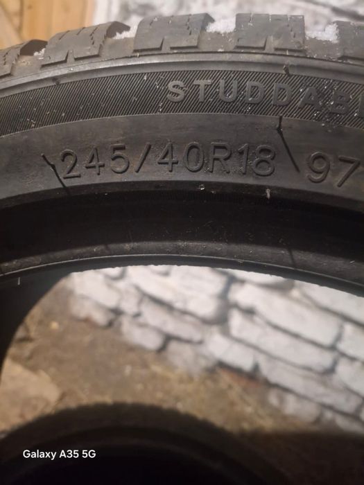 Покрышки зимние р18 и р15