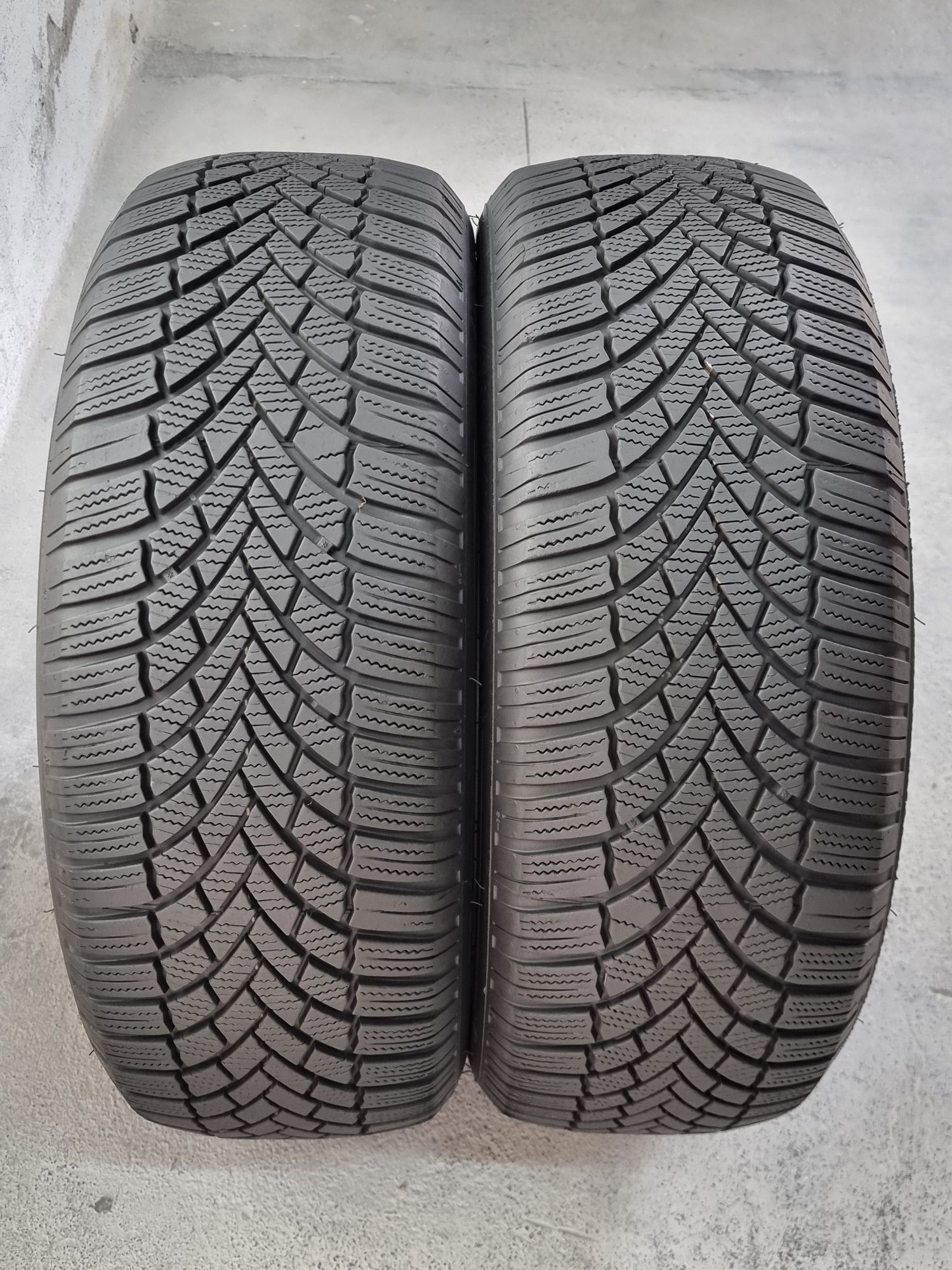 205/55/16 Bridgestone 2Броя: 130лв 6.5мм