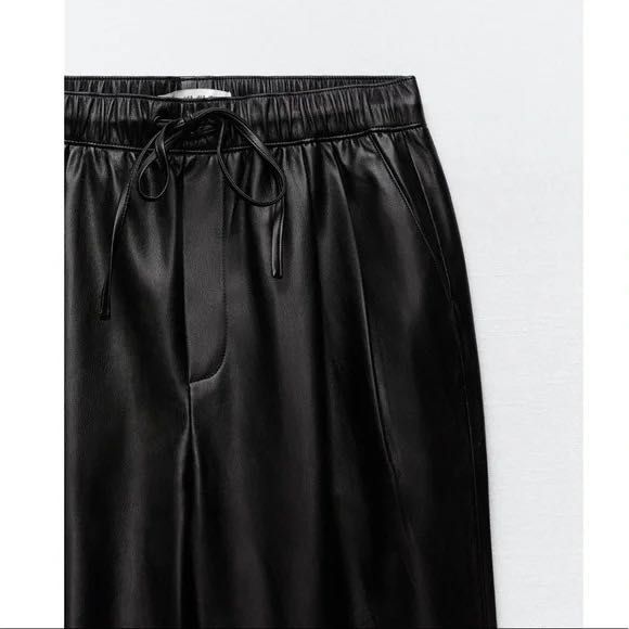 Кожен панталон Zara