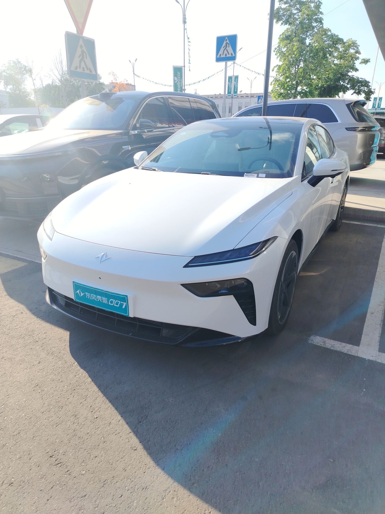 Dongfeng ep 007 Hybrid fulli. Yangi
