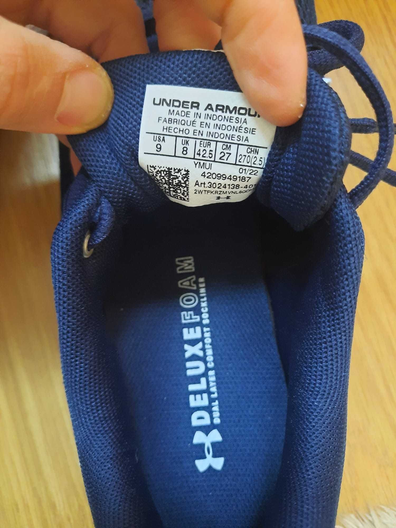 adidasi under armour 42,noi cu eticheta,la cutie