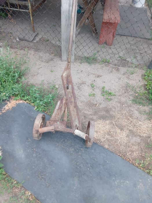 Продам тележку .