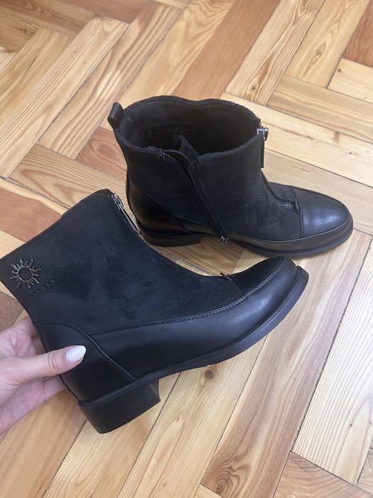 Продам женские осенние сапожки